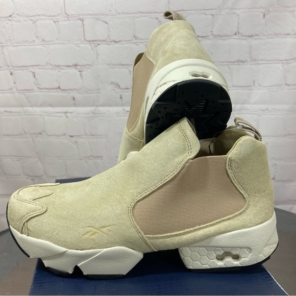 REEBOK FURY CHELSEA BOOT. beige suede leather material. Women’s running shoes 7 - Picture 9 of 15